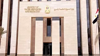 الري تحرر محضرين ضد مواطنين لإلقاء مخلفات صرف بترعة الكسرة في سوهاج