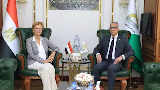 محافظ الجيزة يستقبل سفيرة الاتحاد الأوروبي لبحث تعزيز التعاون المشترك