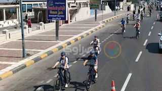 من الميناء إلى الأنفوشي.. 50 سائحًا ألمانيًا يجوبون شوارع الإسكندرية بالدراجات -صور
