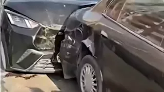 فيديو وصور.. تصادم طابور سيارات في مدينة نصر بسبب التوقف المفاجئ
