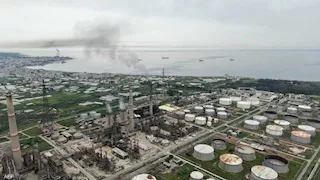 لمدة 3 أشهر قابل للتجديد... سوريا تبدأ نقل البنزين إلى العراق عبر ميناء بانياس