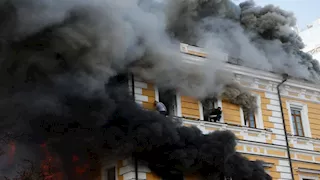 روسيا تدعو البعثات الدبلوماسية لمغادرة أوكرانيا فورا.. ماذا حدث؟