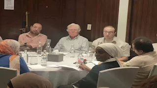 حسين فهمي: استضافة نجوم عالميين يحتاج أرقاما خيالية تصل لـ500 ألف دولار