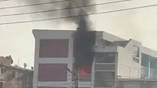 مدرسة بالزقازيق تحاكي تجربة إخلاء عملية للمبنى حال اندلاع حريق
