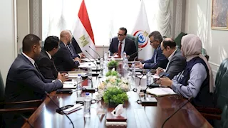 الصحة تبحث مع فيليبس إنشاء مصنع لصناعة الأجهزة الطبية المتقدمة