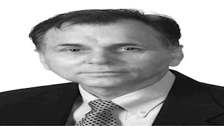 ابتلع الجرثومة بنفسه.. قصة طبيب خاطر بحياته ليكشف سر قرحة المعدة