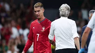 رونالدو يغادر معسكر البرتغال قبل مواجهة الدنمارك.. ما القصة؟