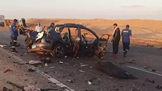 "العربية بقت خردة".. تفاصيل مصرع شخصين وإصابة 3 بحادث تصادم بطريق الواحات