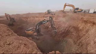 يومين على سقوطه.. الجزائر تسابق الزمن لإنقاذ الطفل أيوب من بئر بعمق 80 مترًا (فيديو- صور)