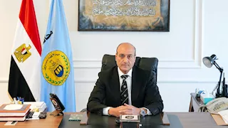 459 وظيفة و1851 شهادة مهارة.. محافظ أسيوط يستعرض حصاد مديرية العمل