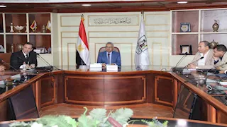 محافظ بني سويف يوجه برفع جاهزية المدارس استعدادًا للعام الجديد