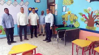 بالصور- نائب محافظ أسوان يتابع جاهزية مدارس دراو قبل بدء الدراسة