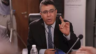 12 سببًا وراء أزمة المطورين العقاريين.. عماد الدين حسين يكشف ماذا يحدث في السوق؟