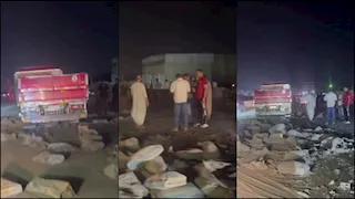 "حمولة أسمنت على الأسفلت".. تصادم جرار زراعي بسيارة نصف نقل في كفر شكر ـ صور 