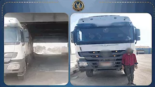 "مش عارف يعدي".. ضبط سائق نقل اصطدمت حمولته بكوبري المنوفية