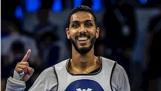 وزير الرياضة يهنئ البطل سيف عيسى بالذهبية التاريخية
