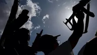 تحالف الحوثيين والفصائل العراقية.. هل يدفع السعودية لتوسيع الحرب؟