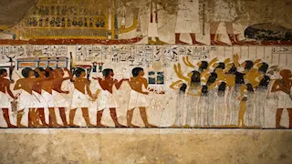 لماذا كان المصريون القدماء يضعون الطعام داخل المقابر؟
