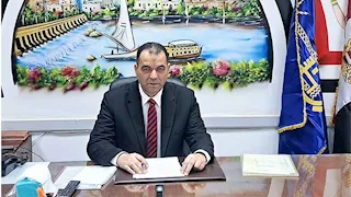 "بنلم فلوس ونجيب عمال".. مديرو مدارس بأسوان يكشفون معاناتهم مع أزمة النظافة