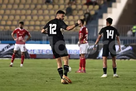 دقيقة بدقيقة.. بتروجت 1-0 الأهلي.. مباراة الانذارات الصفراء (فيديو)
