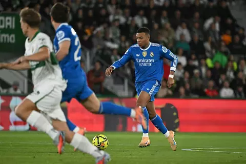 دقيقة بدقيقة.. أولمبياكوس يواجه يال مدريد في دوري الأبطال