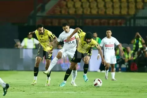 دقيقة بدقيقة.. الزمالك يواجه المصري في سباق قمة الدوري