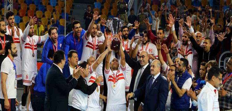 Ø±Ø¦ÙØ³ Ø¬ÙØ§Ø² ÙØ±Ø© Ø§ÙÙØ¯ Ø¨Ø§ÙØ²ÙØ§ÙÙ ÙØ±ÙØ¯ Ø§ÙØªØªÙÙØ¬ Ø¨Ø§ÙÙØ£Ø³ ÙÙØ§ÙÙØ±Ø©