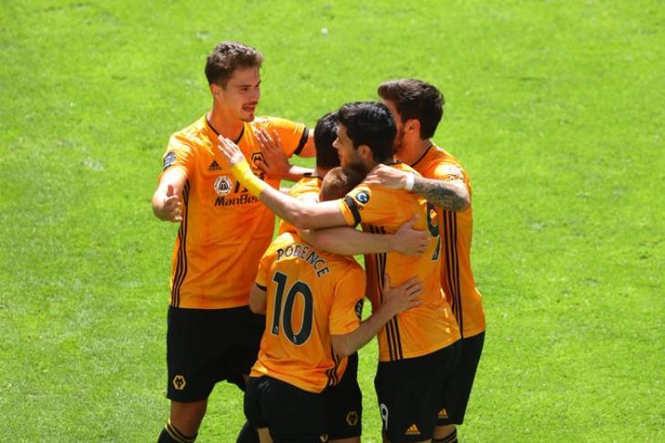 ecuiviux0aaphug2020_7_12_15_3.jpg
