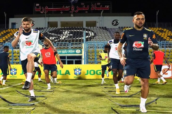 غياب ظهير المنتخب الأولمبي عن لقاء مصر لإصابته بكورونا ...