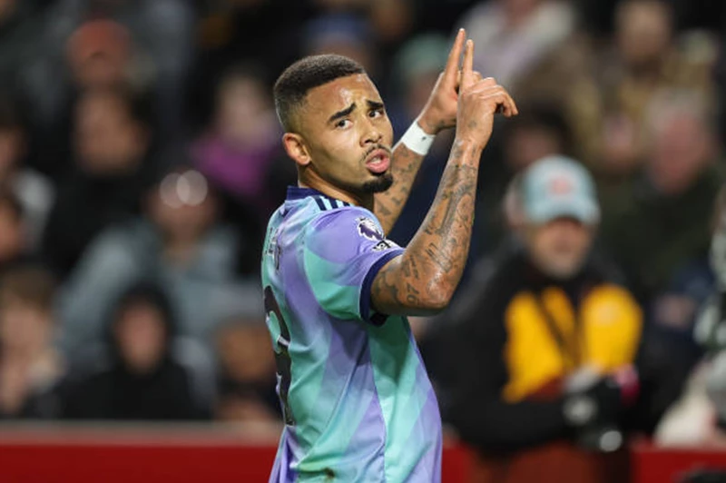 جابرييل جيسوس يعلق على أنباء العودة لبالميراس