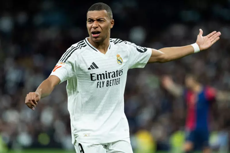 صباحك أوروبي.. عودة أليسون.. ومبابي يثير الجدل