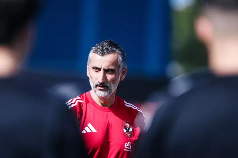 كيف يفكّر ريبيرو في ظهوره الأول مع الأهلي بالدوري؟