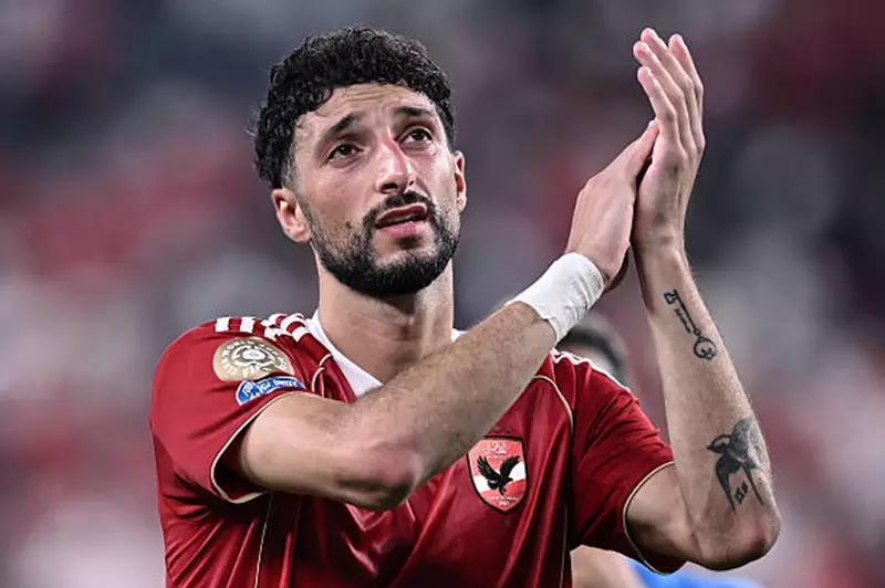 هل يحق للأهلي الاحتفاظ بوسام أبوعلي مع نهاية الانتقالات