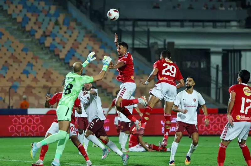 لقطات لم تُذع من لقاء الأهلي وسيراميكا كليوباترا
