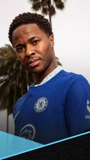 بصحبة أطفاله.. لحظات رعب في منزل رحيم ستيرلينج