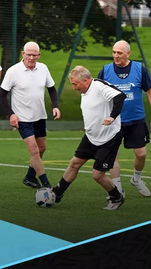 رياضة جديدة.. كرة قدم المشاة تعيد الحياة لكبار السن